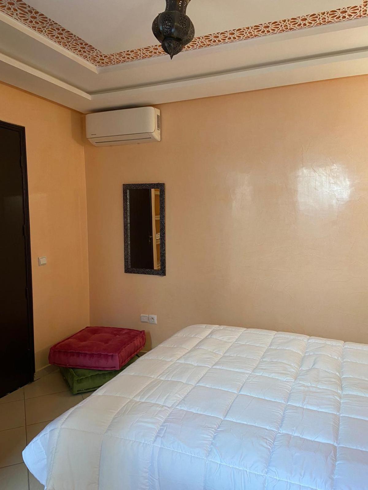 Private Riad 3Ch Salon, Terrasse Avec Jacuzzi , A Jemaa El Fna マラケシュ エクステリア 写真