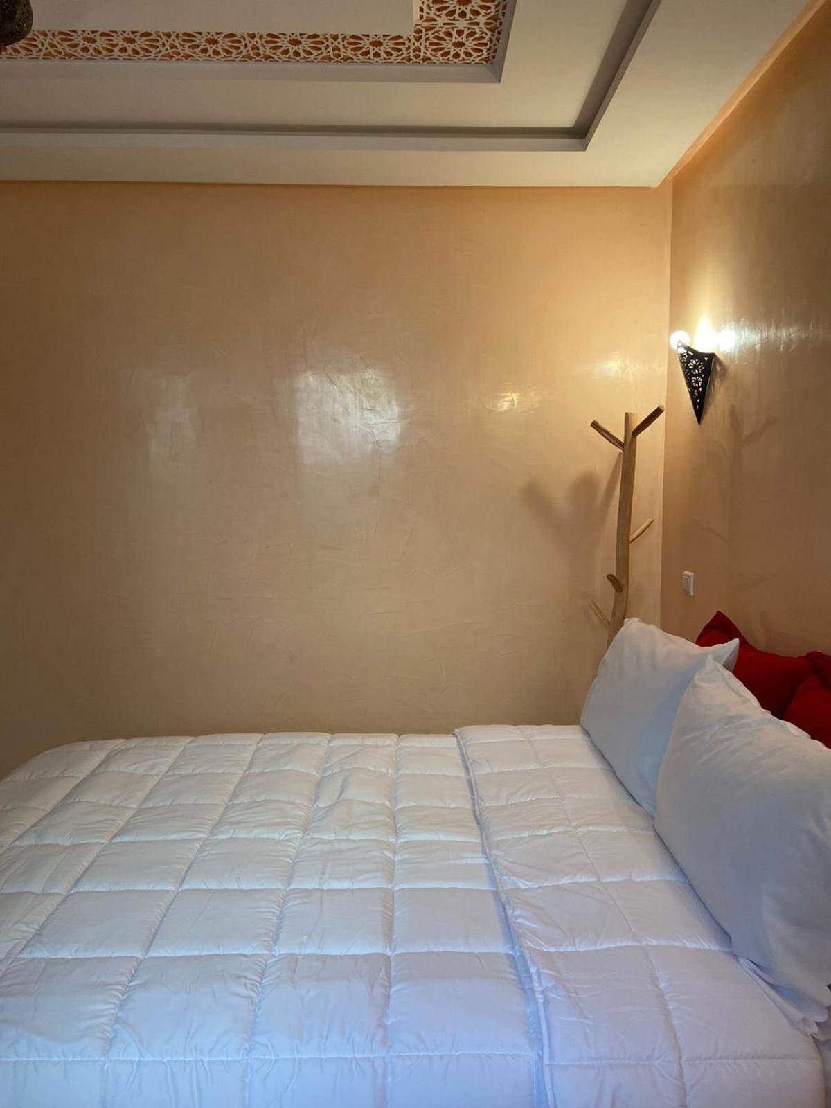 Private Riad 3Ch Salon, Terrasse Avec Jacuzzi , A Jemaa El Fna マラケシュ エクステリア 写真