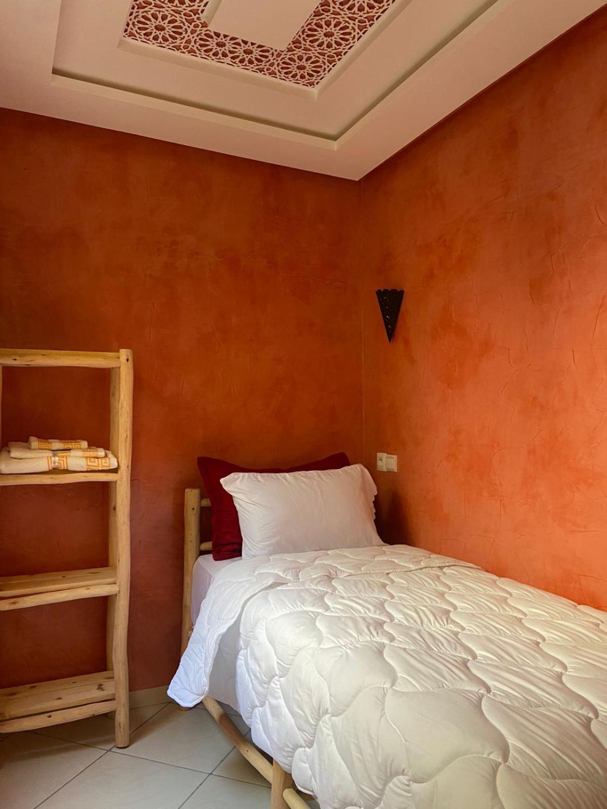 Private Riad 3Ch Salon, Terrasse Avec Jacuzzi , A Jemaa El Fna マラケシュ エクステリア 写真