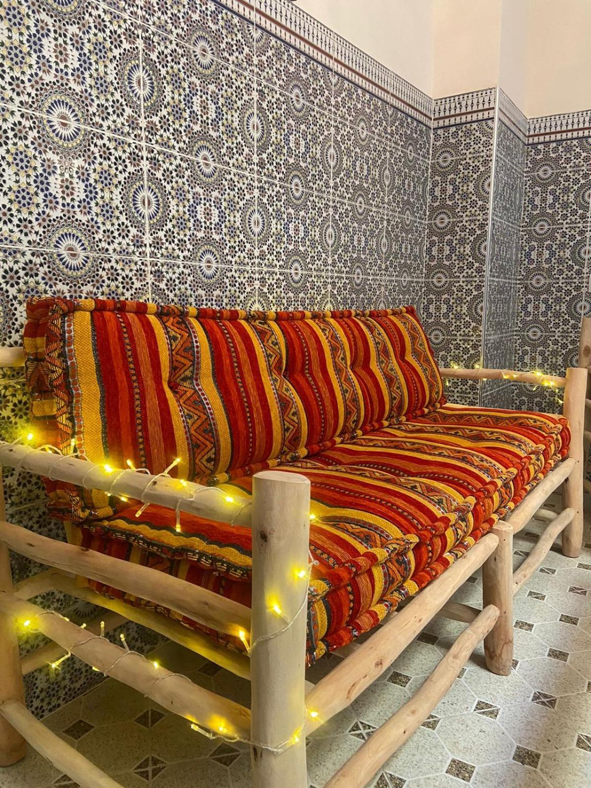 Private Riad 3Ch Salon, Terrasse Avec Jacuzzi , A Jemaa El Fna マラケシュ エクステリア 写真