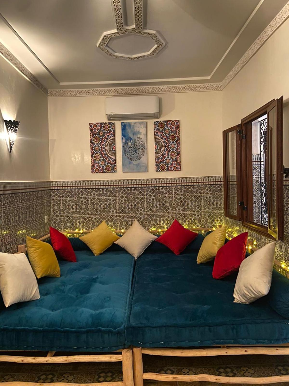 Private Riad 3Ch Salon, Terrasse Avec Jacuzzi , A Jemaa El Fna マラケシュ エクステリア 写真