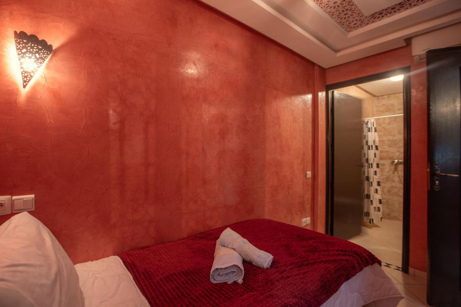 Private Riad 3Ch Salon, Terrasse Avec Jacuzzi , A Jemaa El Fna マラケシュ エクステリア 写真