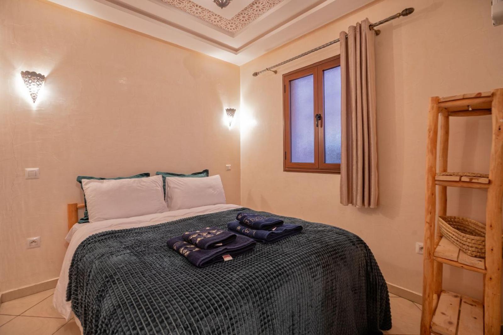Private Riad 3Ch Salon, Terrasse Avec Jacuzzi , A Jemaa El Fna マラケシュ エクステリア 写真