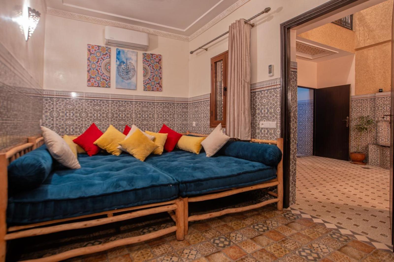 Private Riad 3Ch Salon, Terrasse Avec Jacuzzi , A Jemaa El Fna マラケシュ エクステリア 写真
