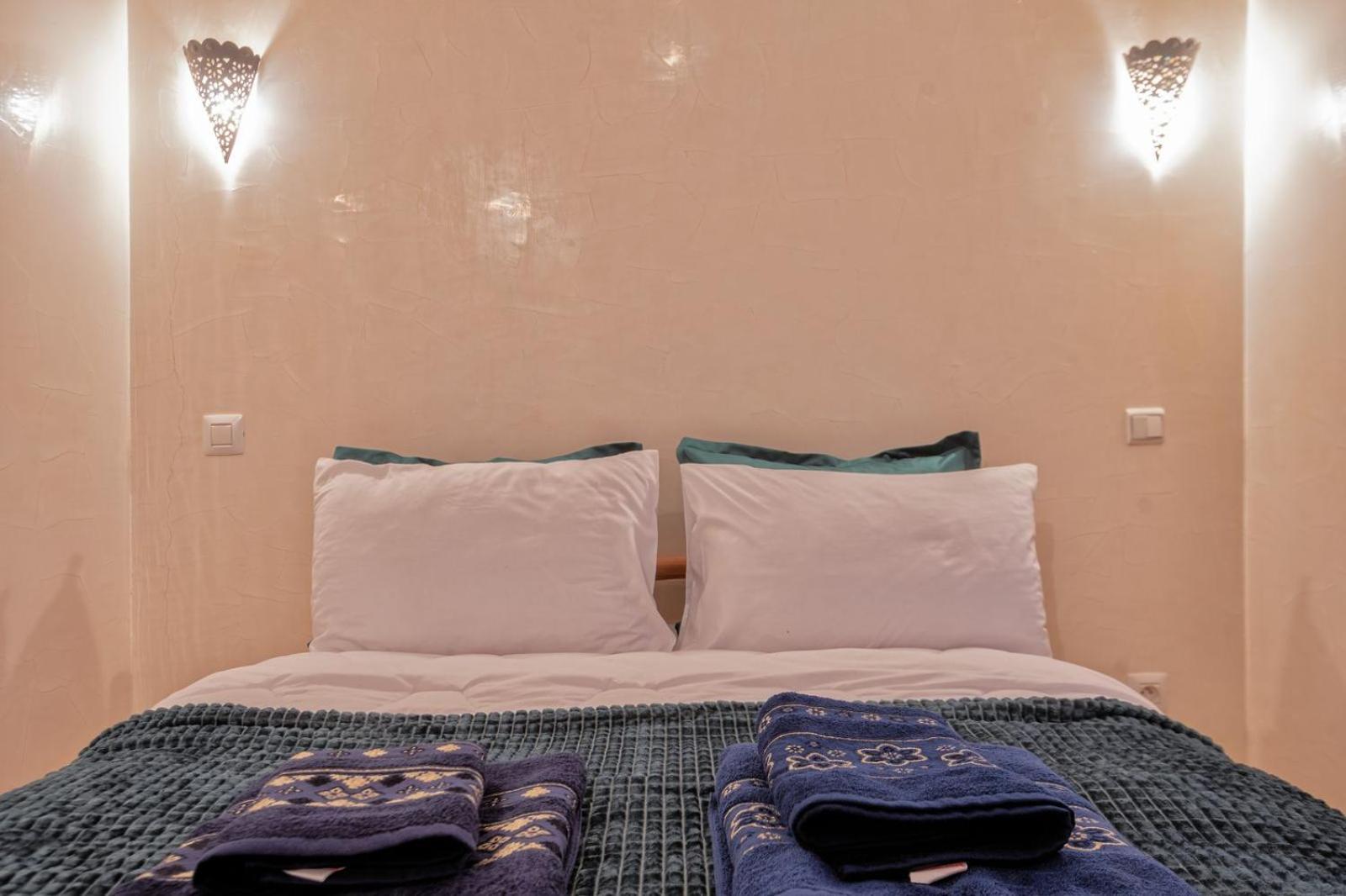Private Riad 3Ch Salon, Terrasse Avec Jacuzzi , A Jemaa El Fna マラケシュ エクステリア 写真